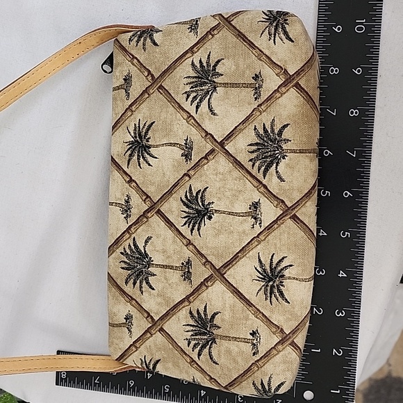 Fossil Palm Tree and Bamboo Design Small Shoulder Bag - Picture 10 of 10